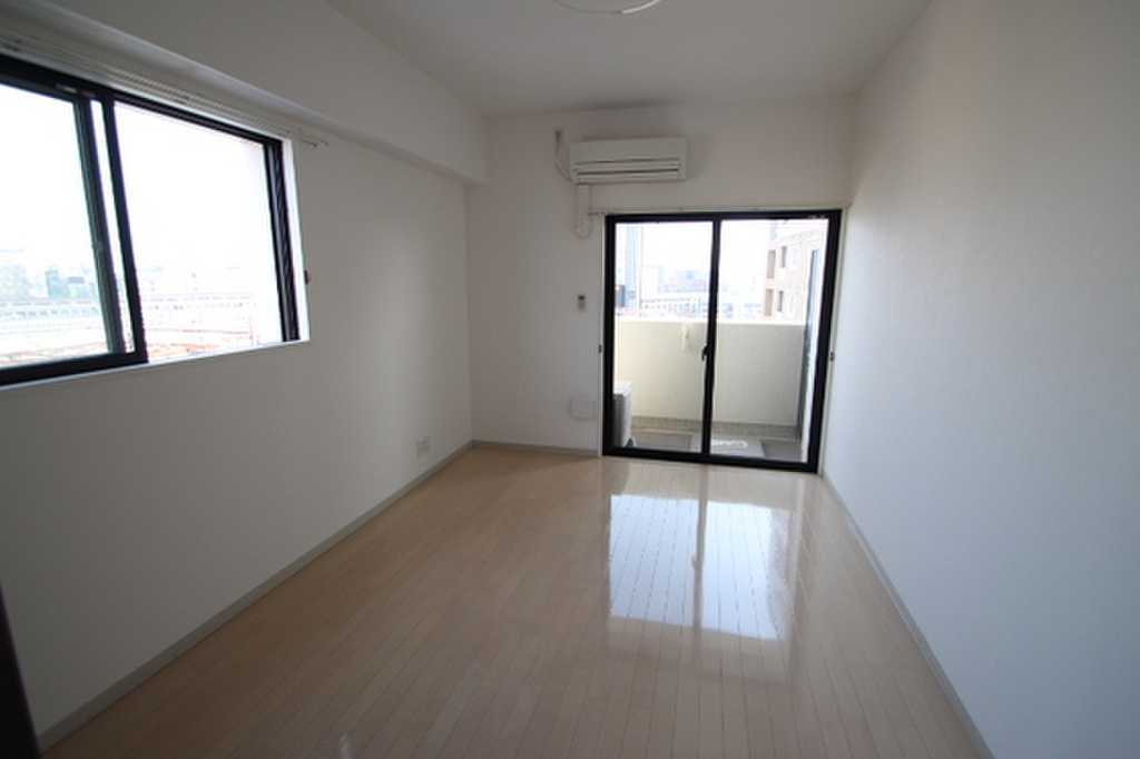 (2/25) 居室・リビング (2/25) 居室・リビング