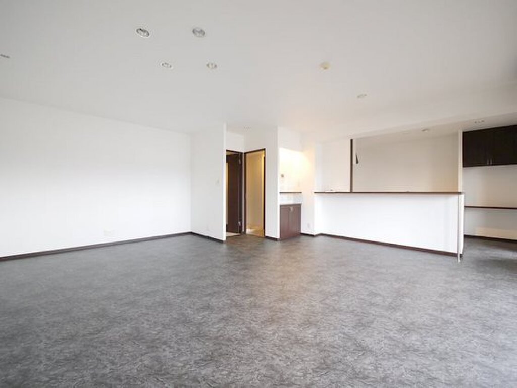 (2/16) 居室・リビング