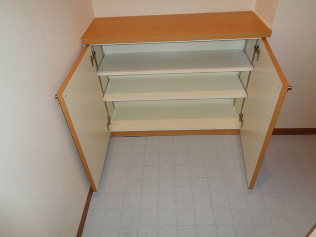 (12/15) 玄関 (12/15) 玄関