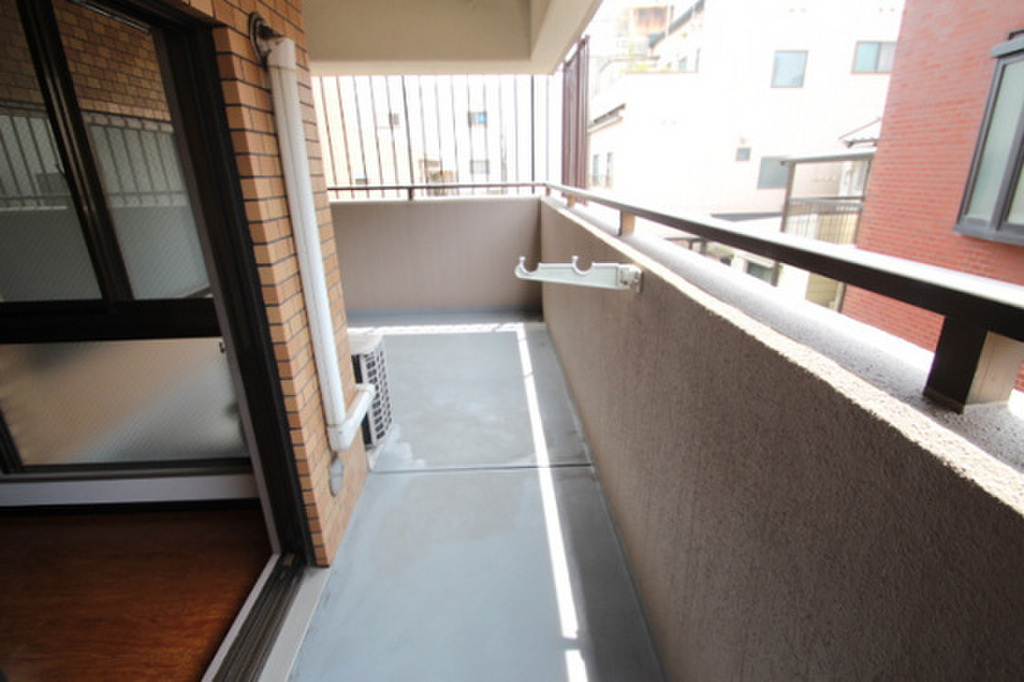 (8/25) バルコニー