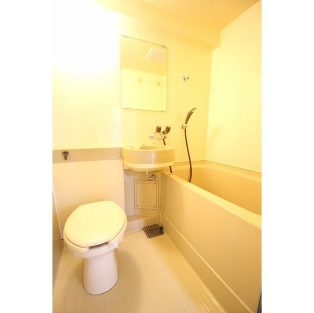 (13/25) バス (13/25) バス