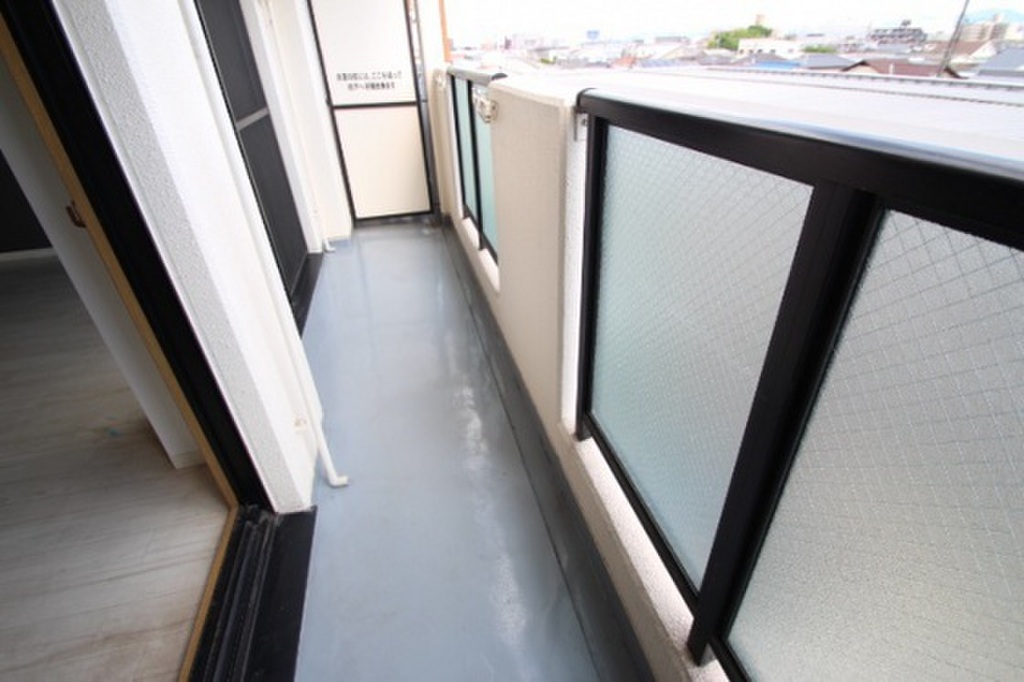(10/17) バルコニー