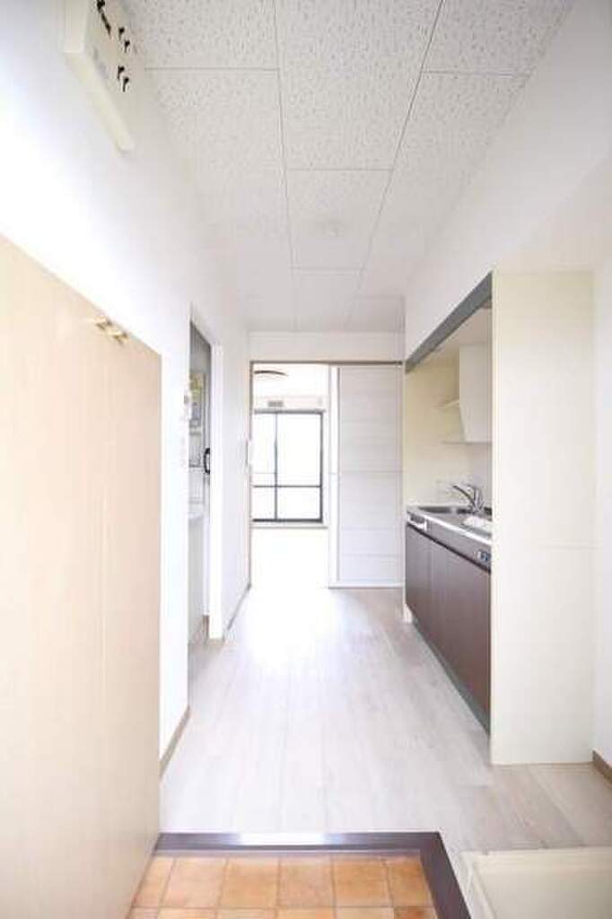 (9/27) 玄関 (9/27) 玄関