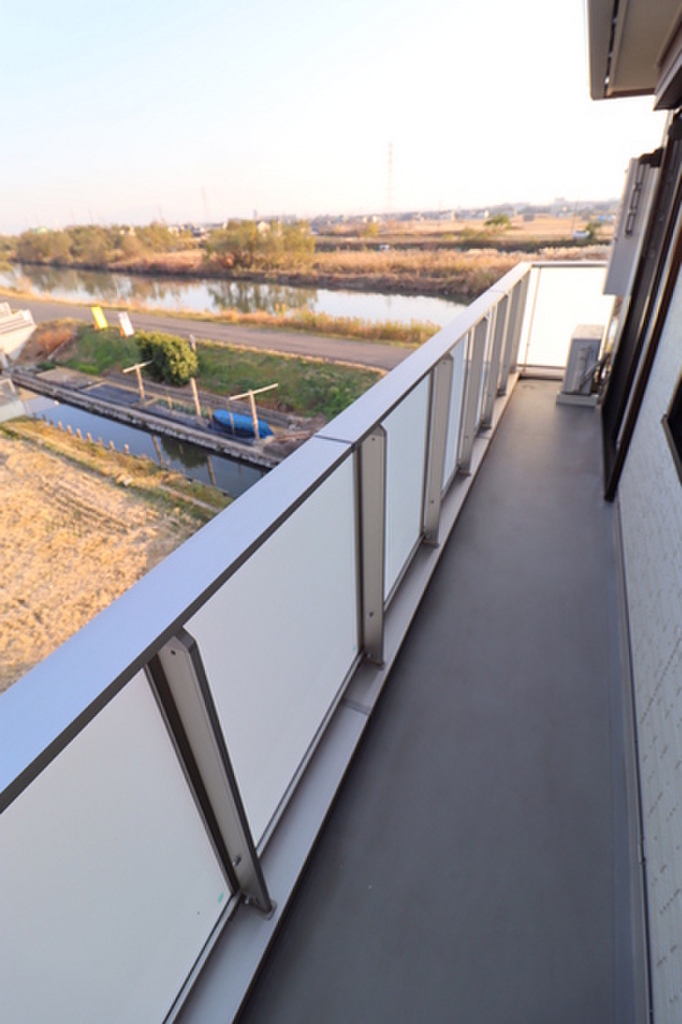 (8/20) バルコニー (8/20) バルコニー