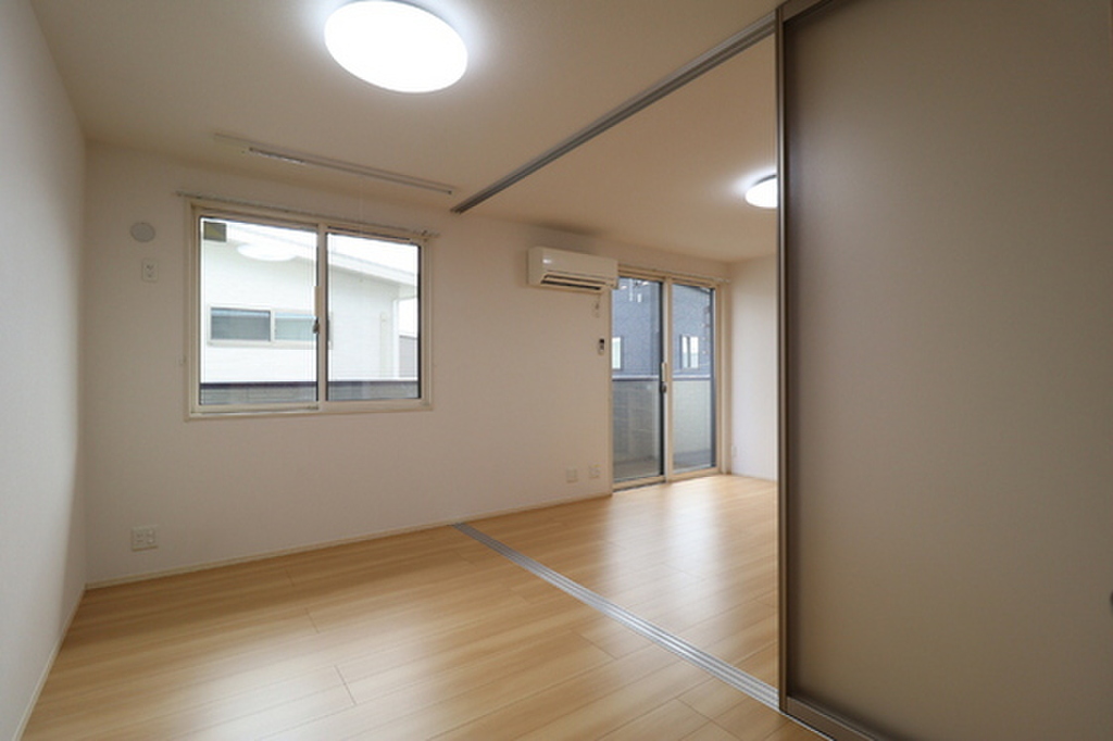 (21/24) 居室・リビング