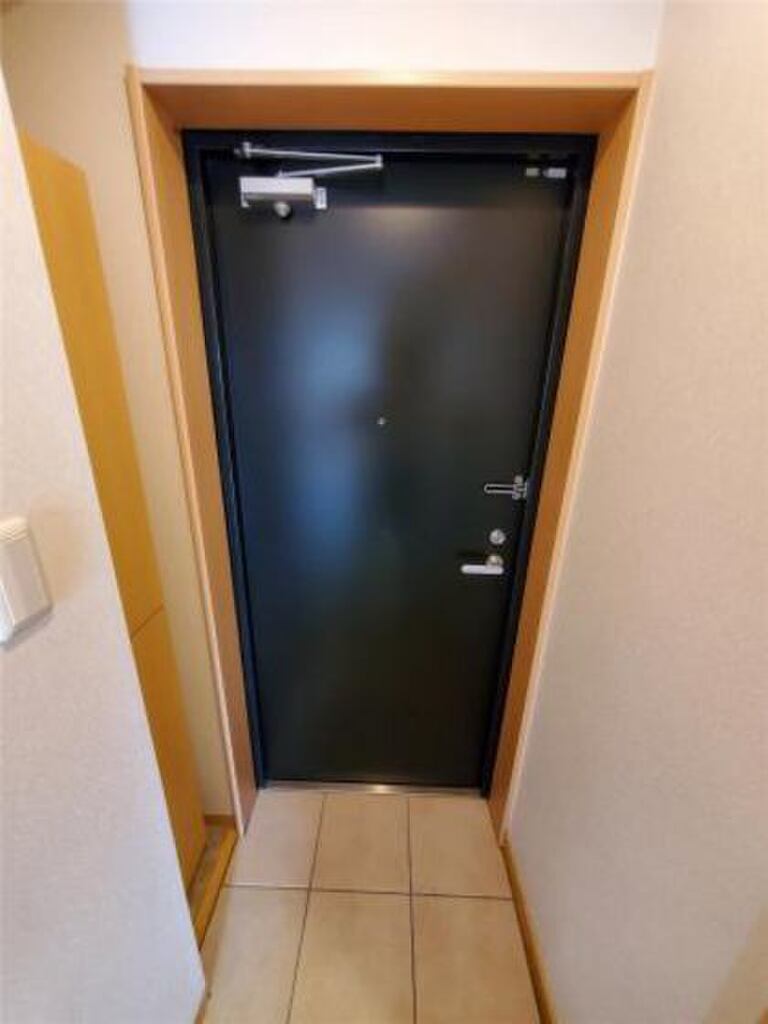 (9/22) 玄関 (9/22) 玄関