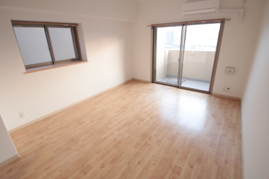 (2/21) 居室・リビング (2/21) 居室・リビング