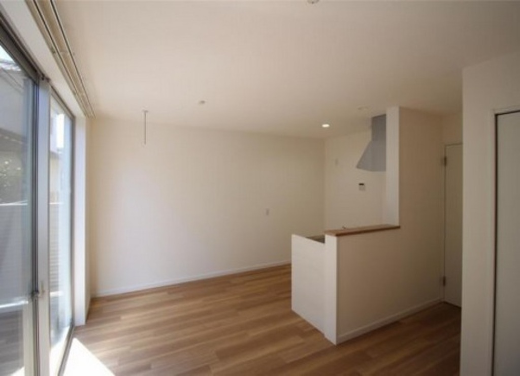 (2/18) 居室・リビング (2/18) 居室・リビング