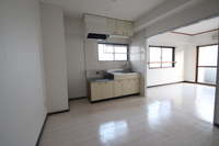 グランデュール今1号館