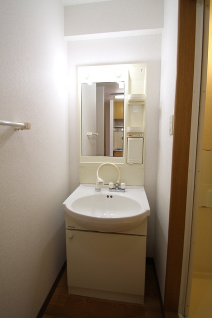 (8/20) ※他号室の写真です (8/20) ※他号室の写真です