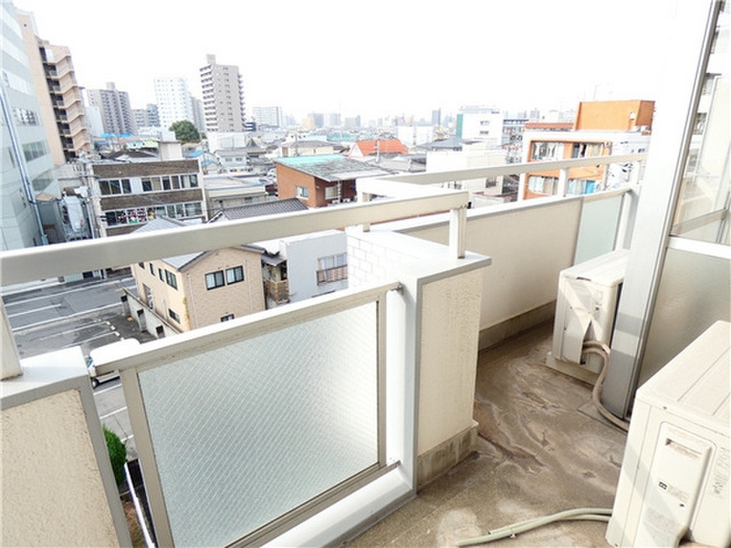 (10/26) バルコニー (10/26) バルコニー