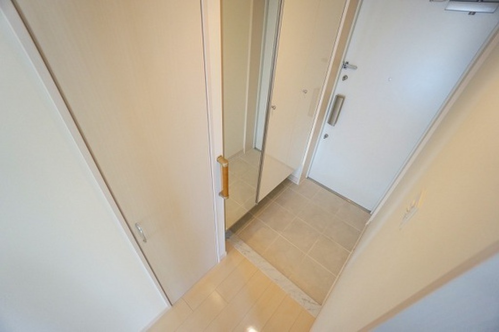 (11/22) 玄関 (11/22) 玄関