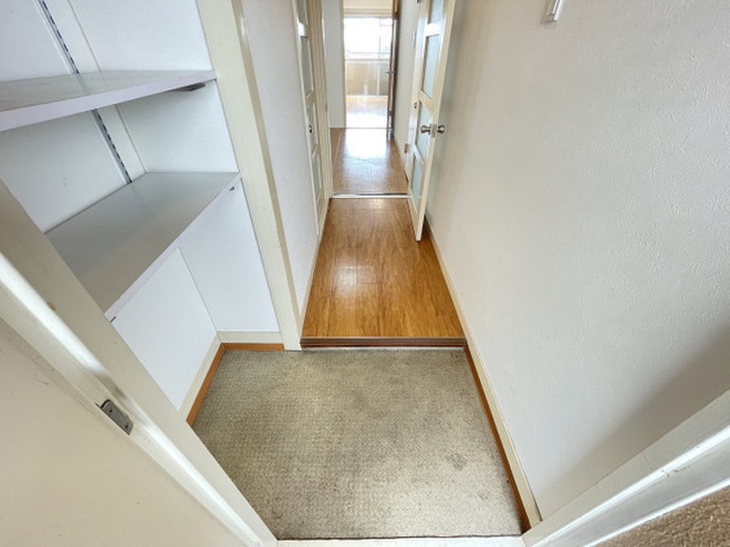 (14/24) 玄関 (14/24) 玄関