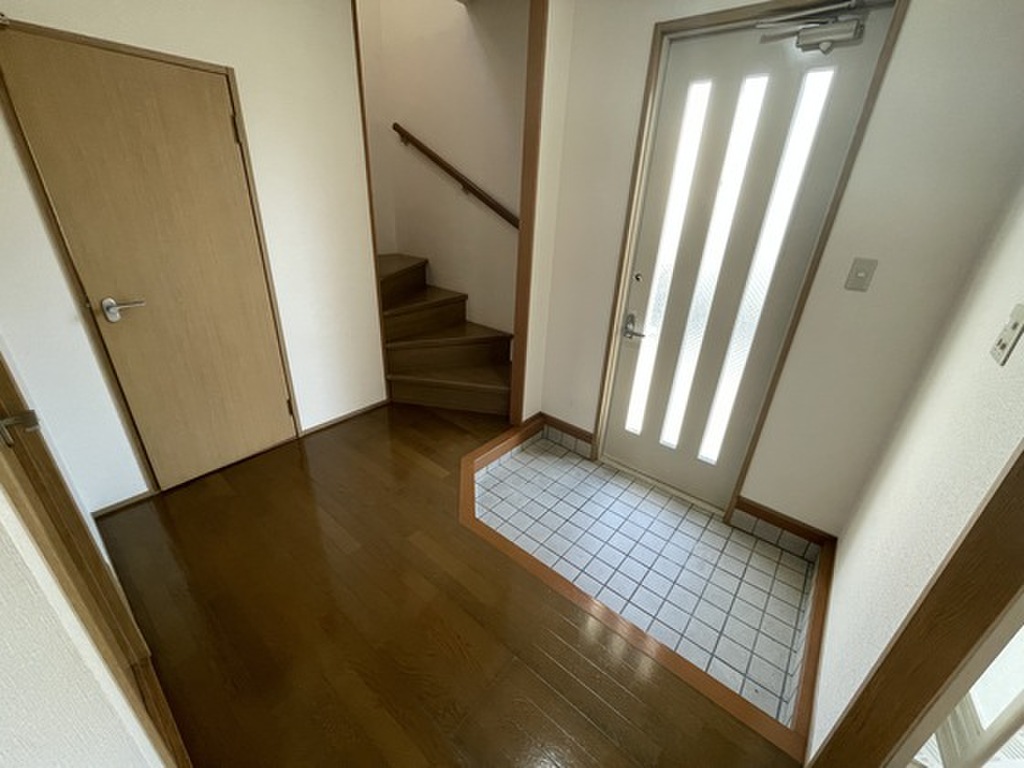 (9/22) 玄関 (9/22) 玄関