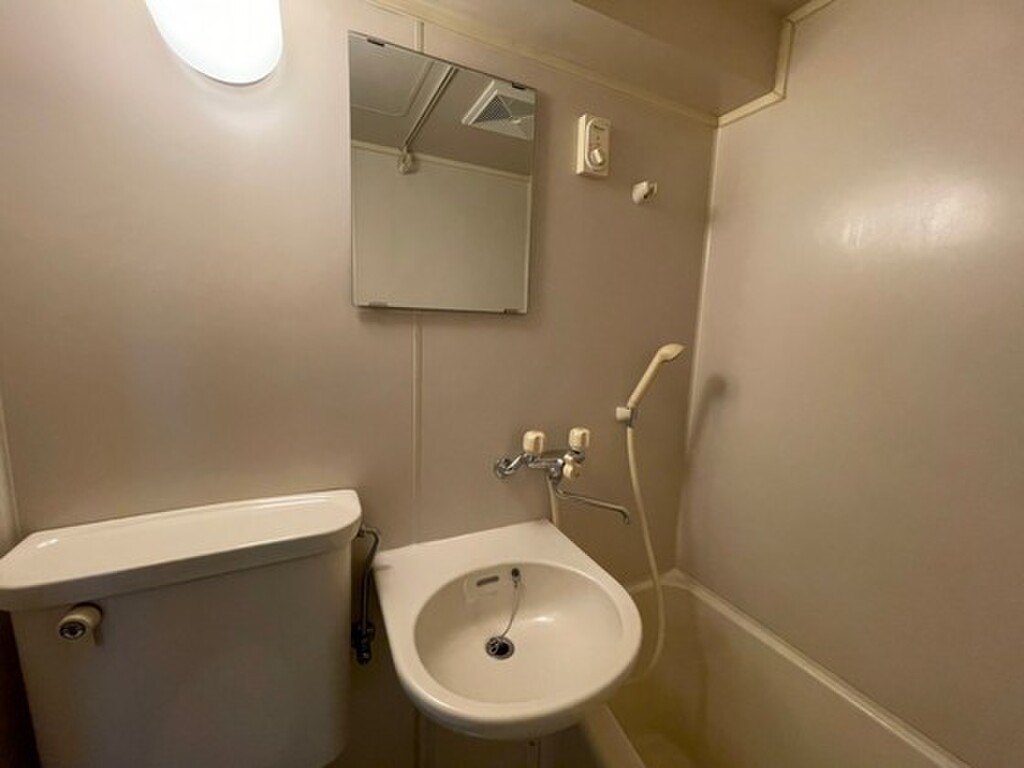 (8/23) 洗面所 (8/23) 洗面所