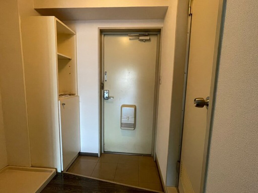 (10/23) 玄関 (10/23) 玄関