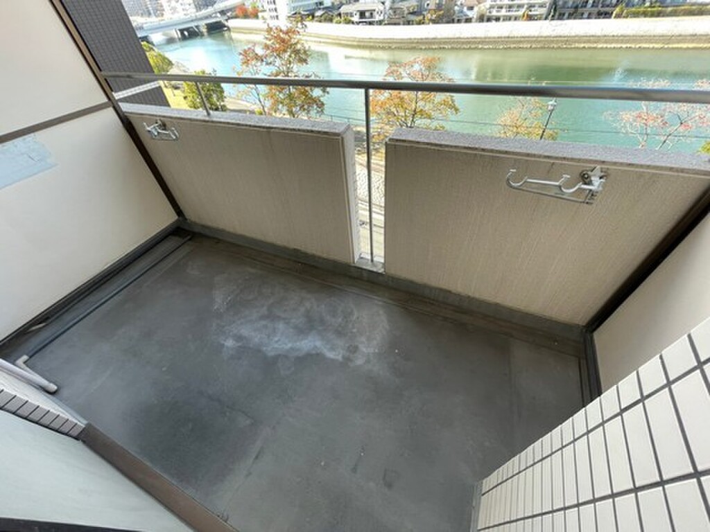 (12/23) バルコニー (12/23) バルコニー