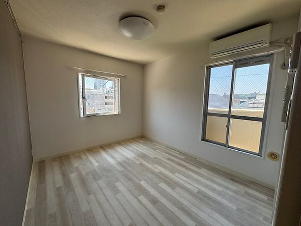 (2/25) 居室・リビング (2/25) 居室・リビング