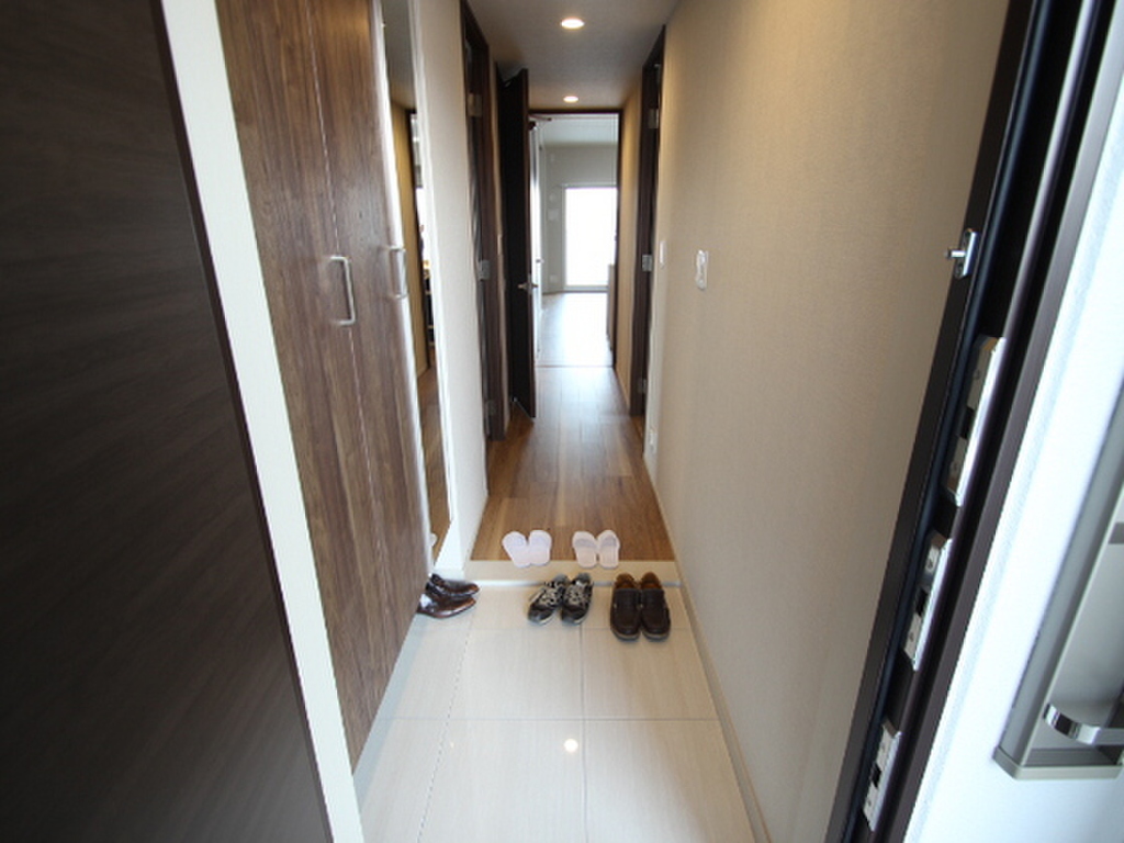 (7/31) 玄関 (7/31) 玄関