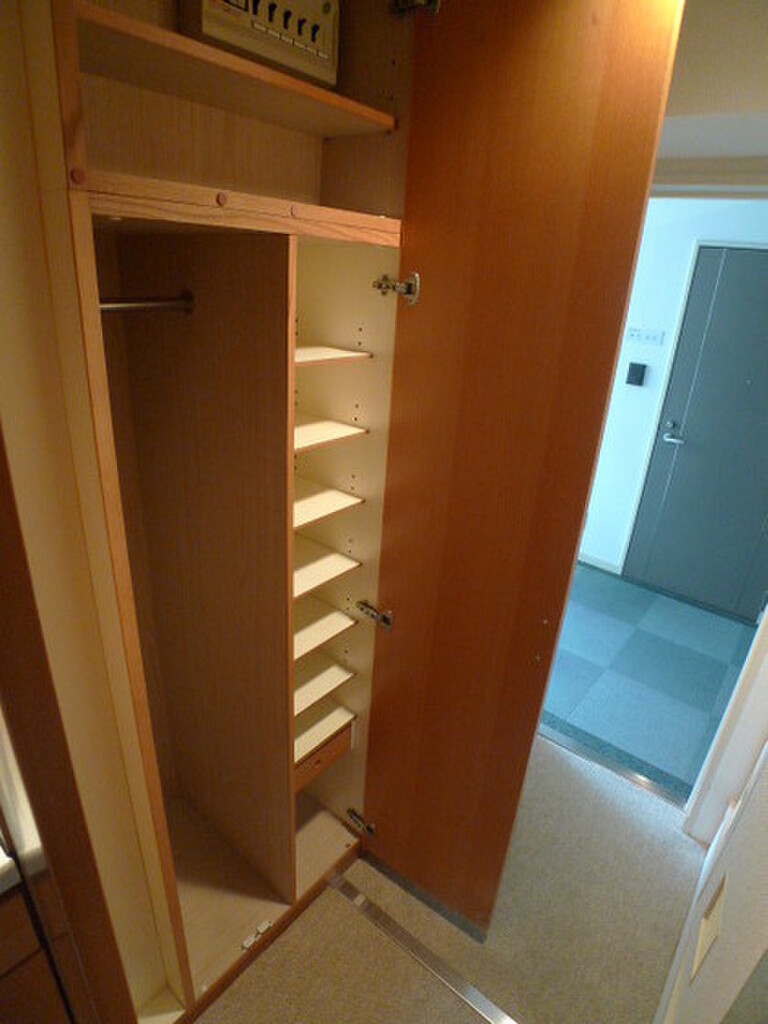 (8/22) ※他号室の写真です (8/22) ※他号室の写真です