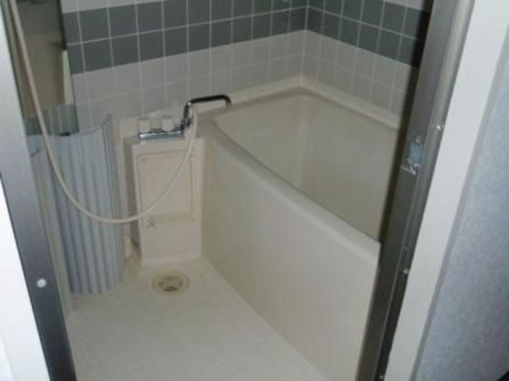 (4/12) バス (4/12) バス