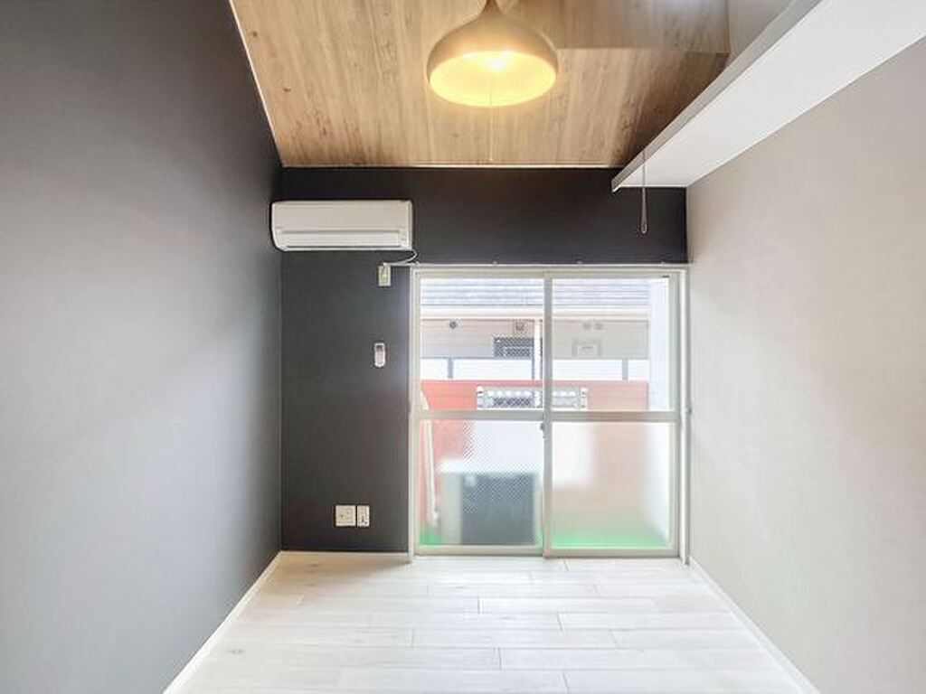 (2/32) 居室・リビング (2/32) 居室・リビング