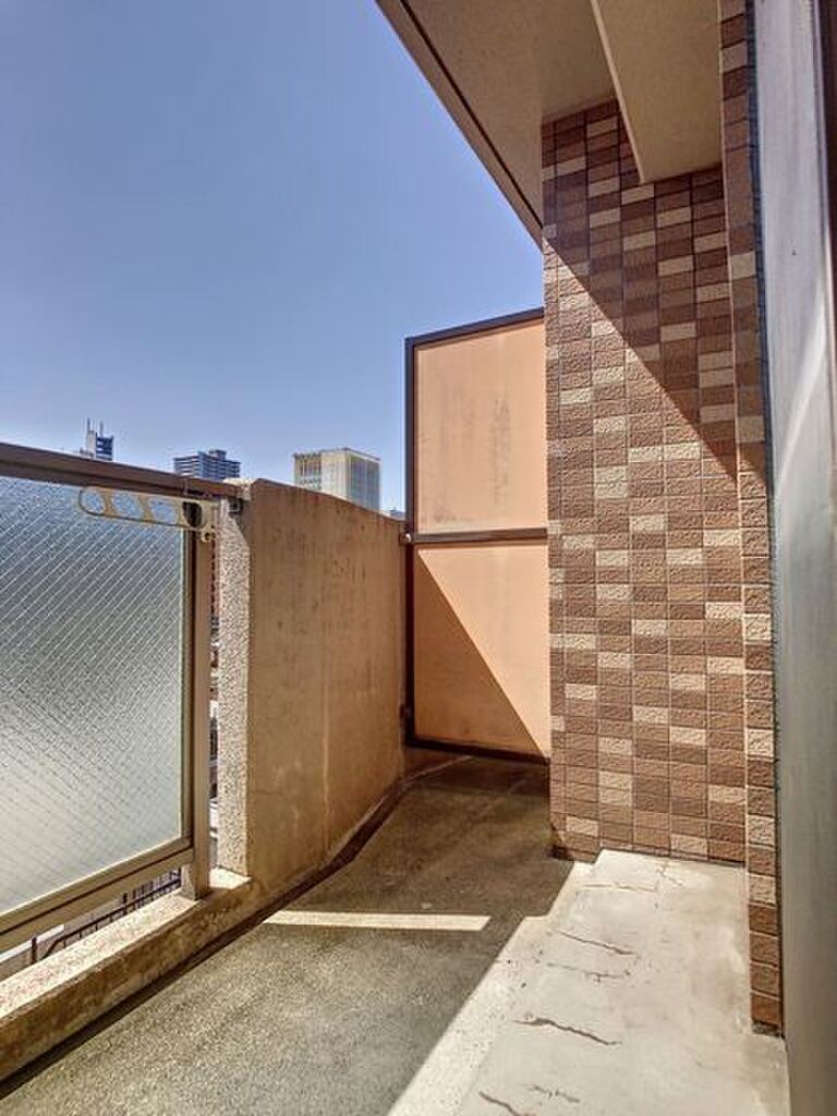 (13/26) バルコニー (13/26) バルコニー