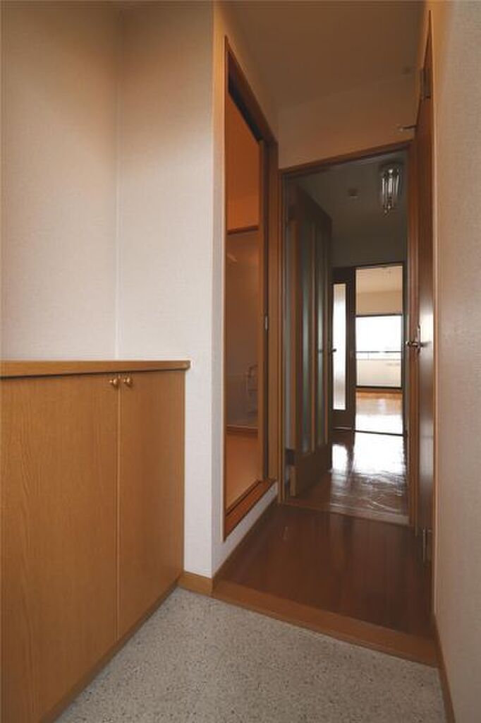 (9/23) 玄関 (9/23) 玄関