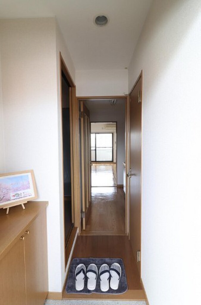(9/23) 玄関 (9/23) 玄関