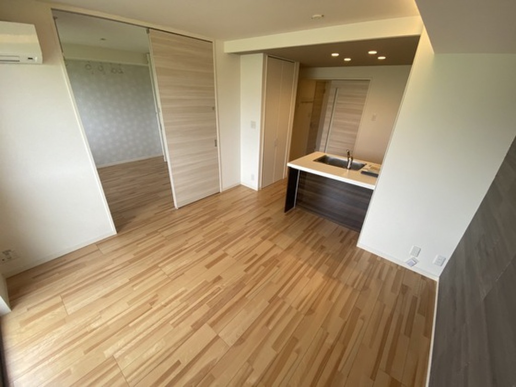 (2/26) 居室・リビング (2/26) 居室・リビング