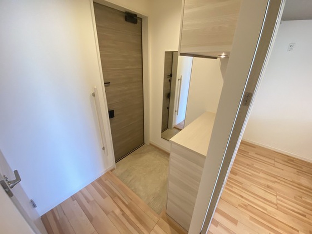 (7/26) 玄関 (7/26) 玄関