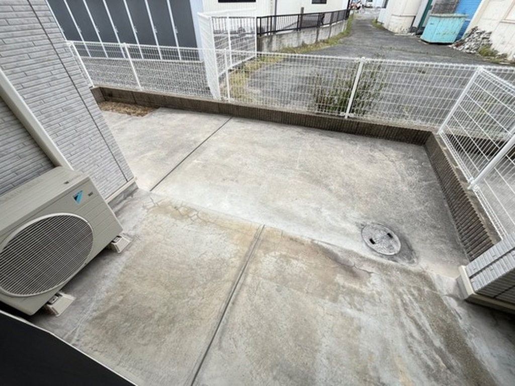 (8/26) 庭 (8/26) 庭