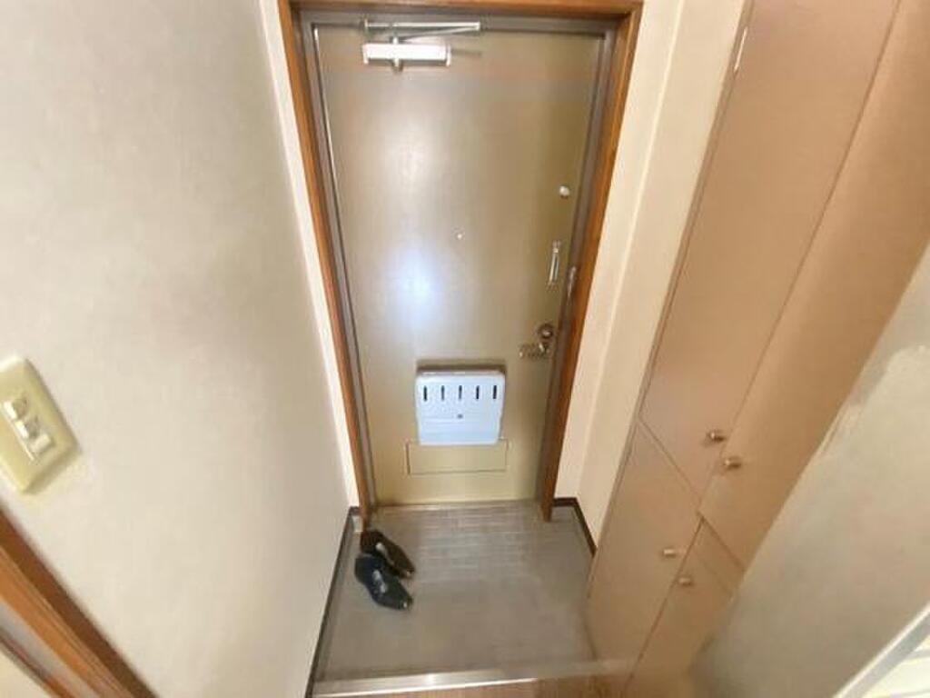 (10/25) 玄関 (10/25) 玄関