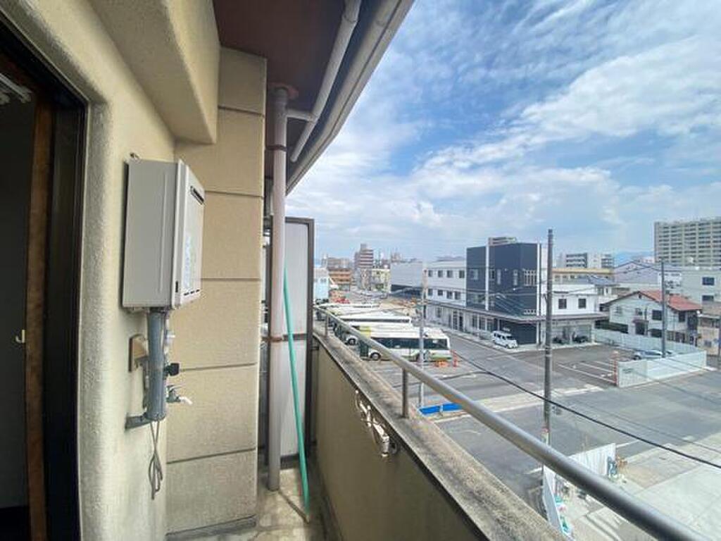 (11/25) バルコニー (11/25) バルコニー