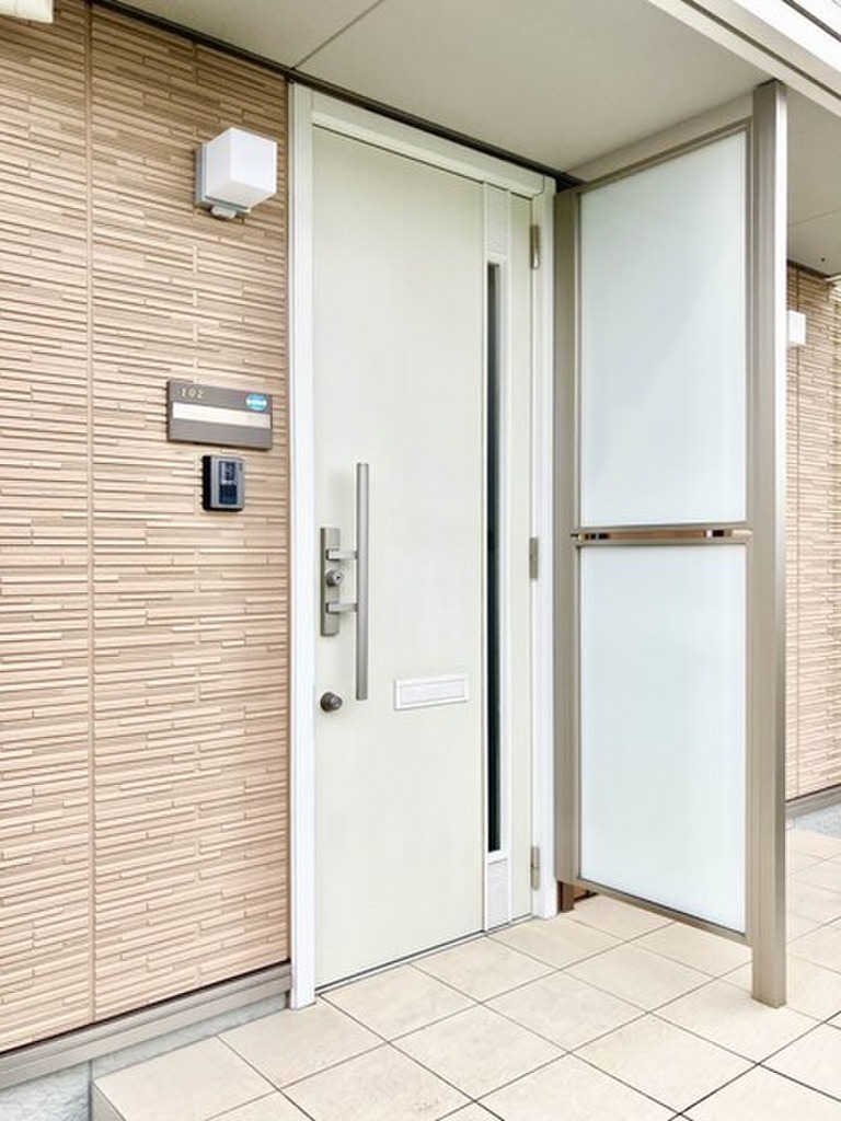 (20/28) 玄関 (20/28) 玄関