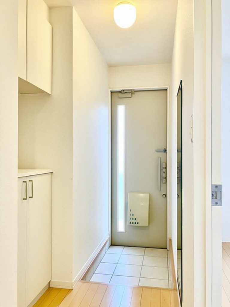 (13/28) 玄関 (13/28) 玄関