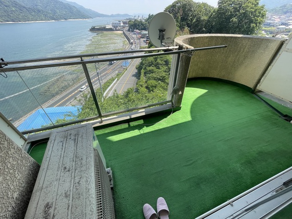 (12/23) バルコニー (12/23) バルコニー