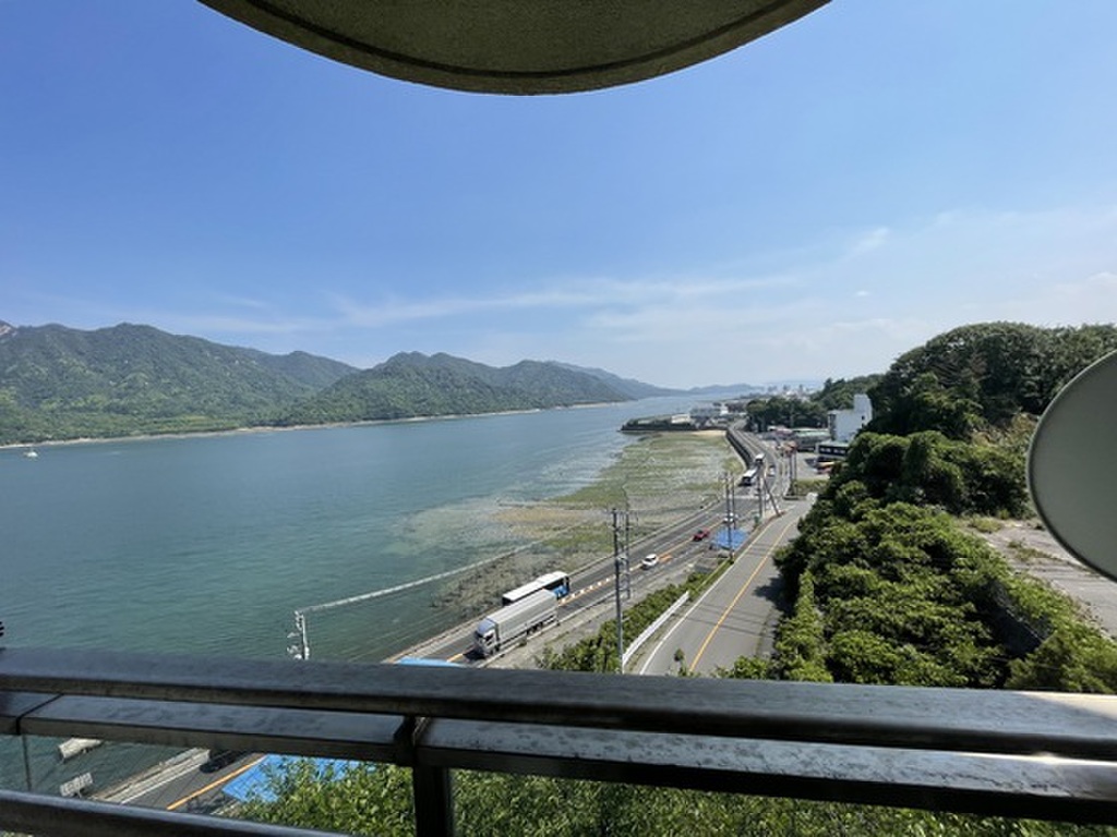 (13/23) 眺望 (13/23) 眺望