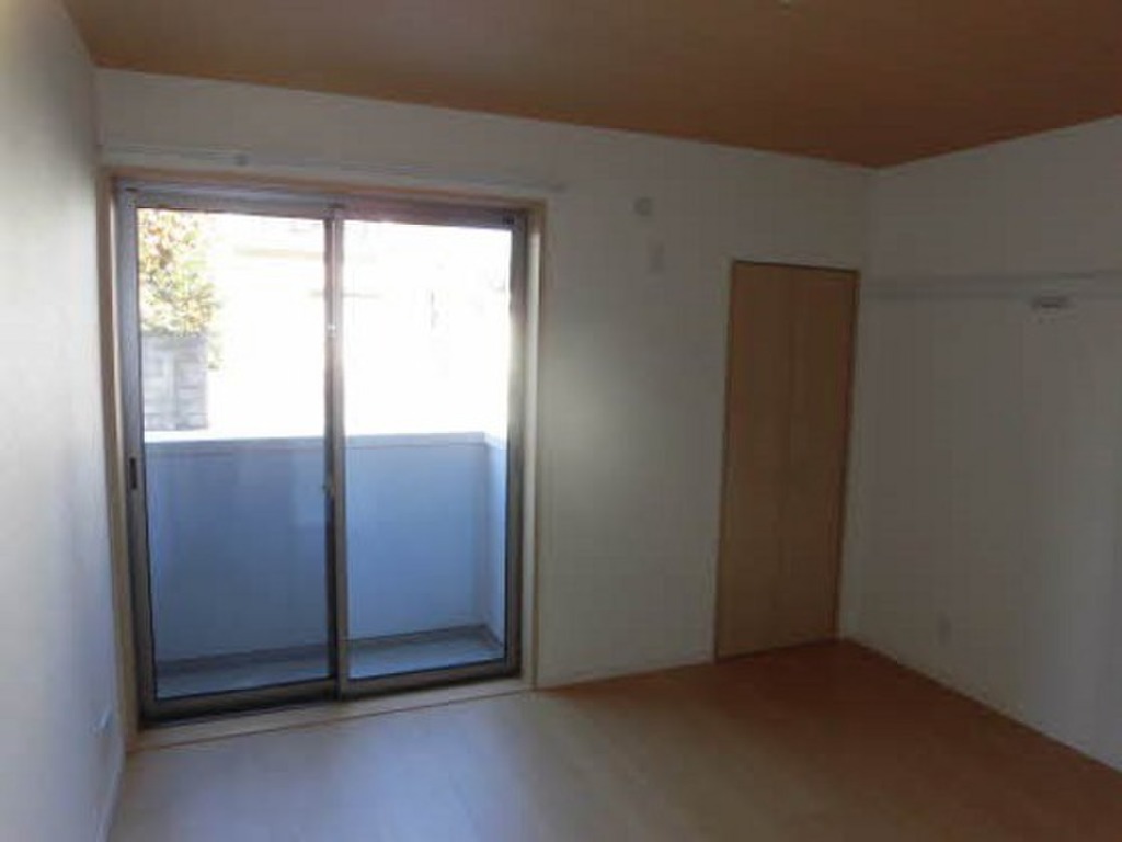 (13/25) バルコニー