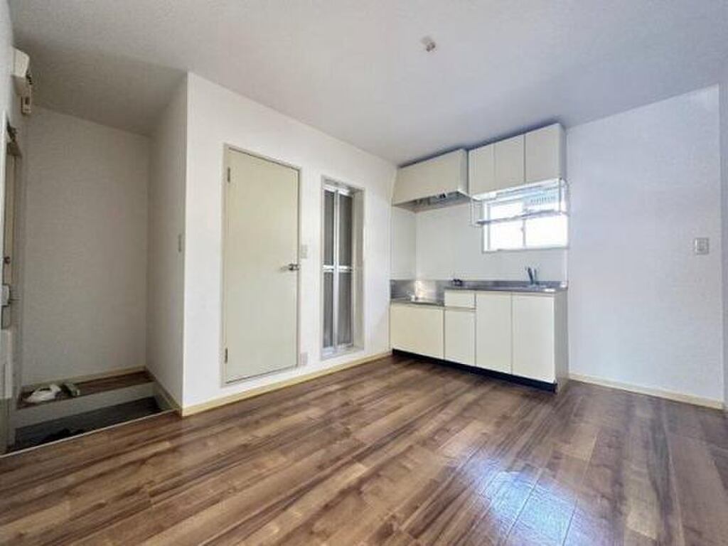 (2/18) 居室・リビング (2/18) 居室・リビング