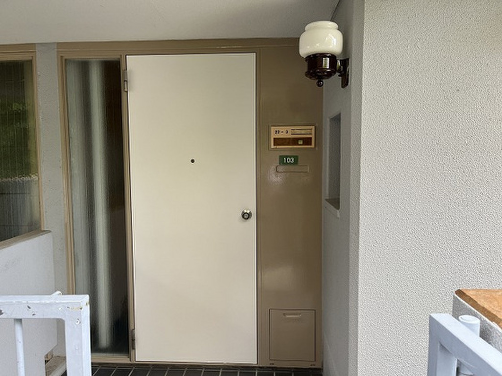 (8/19) 玄関 (8/19) 玄関