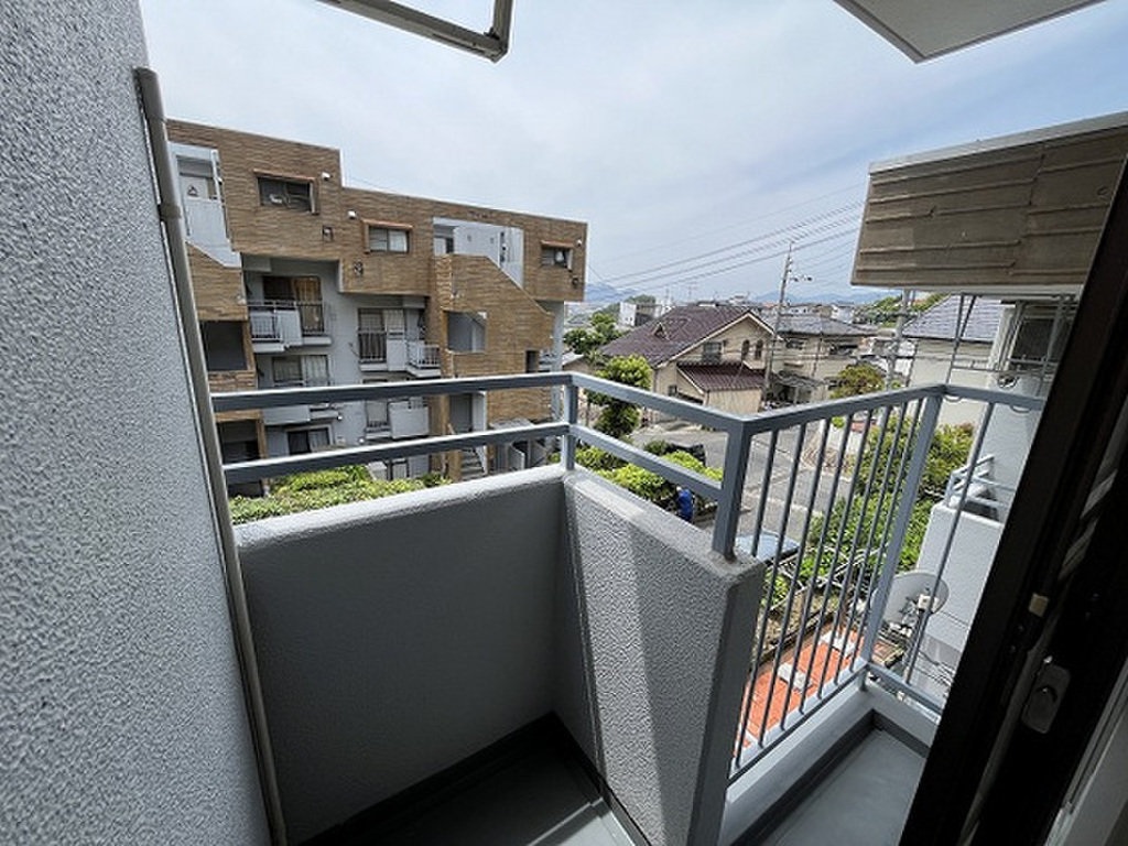 (10/19) バルコニー (10/19) バルコニー