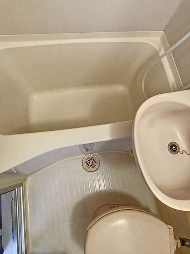 (20/28) バス (20/28) バス