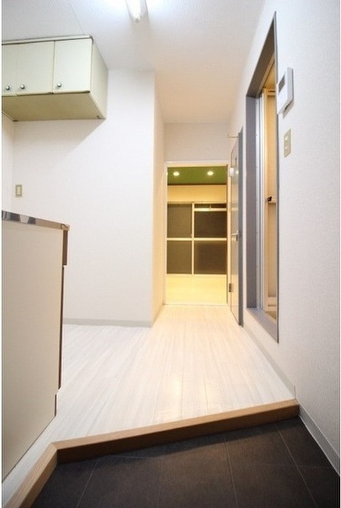 (11/20) 玄関 (11/20) 玄関