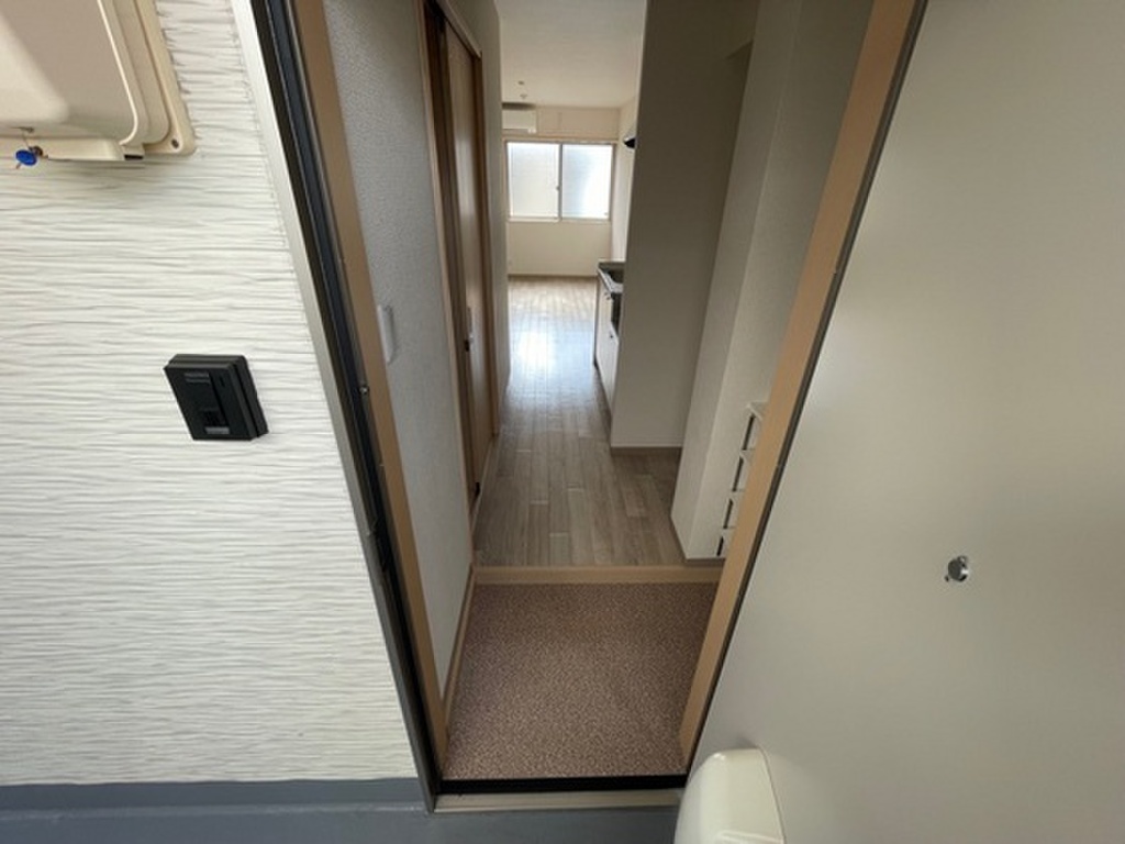 (3/22) 玄関 (3/22) 玄関