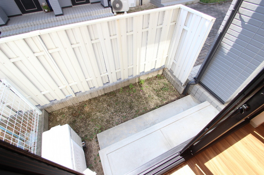 (11/21) 庭 (11/21) 庭