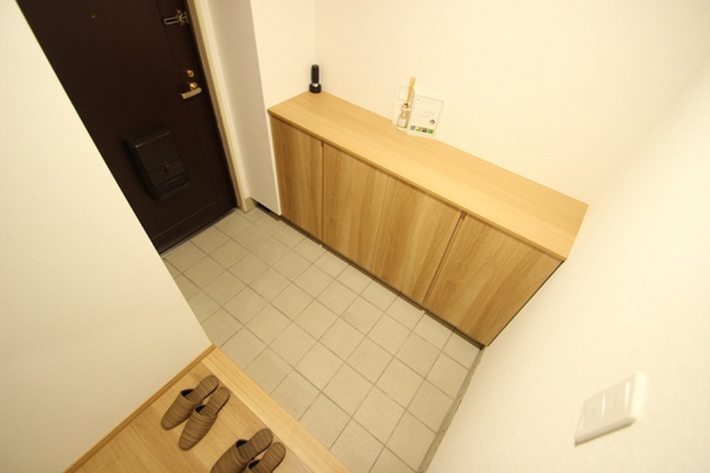 (11/24) 玄関 (11/24) 玄関