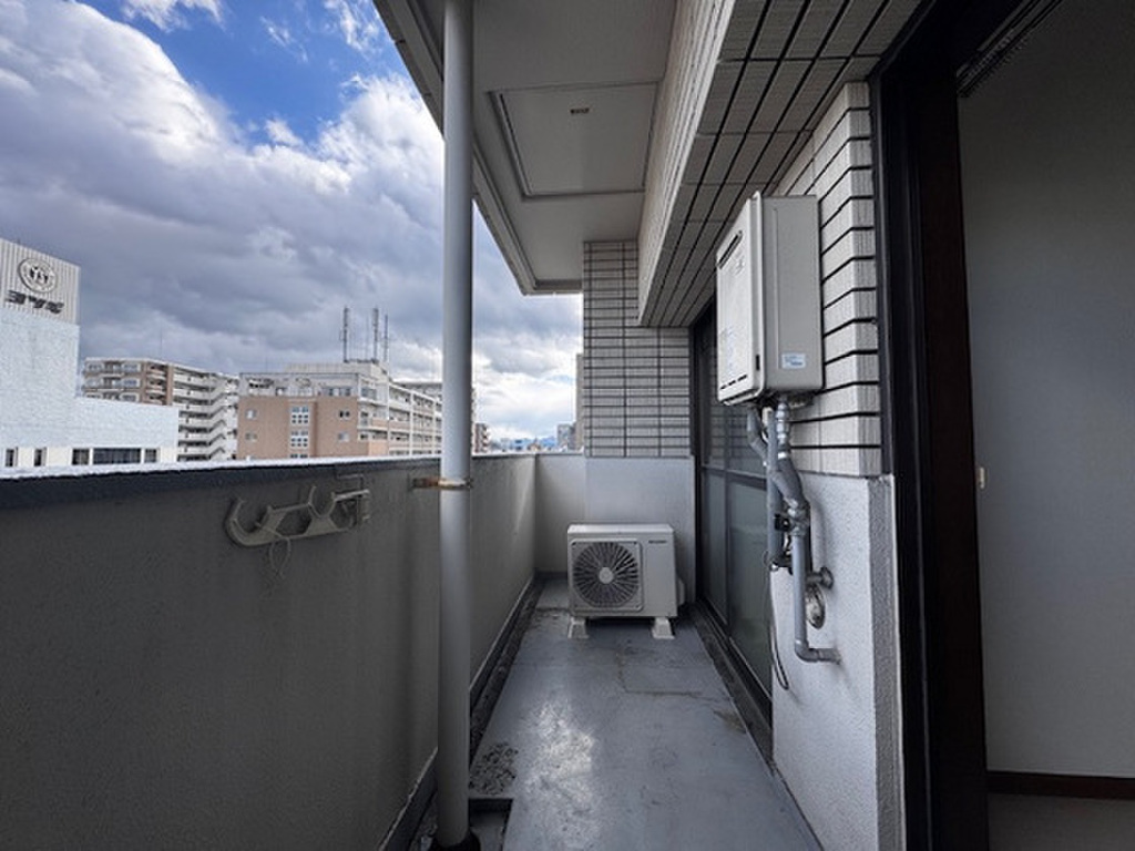 (12/23) バルコニー (12/23) バルコニー