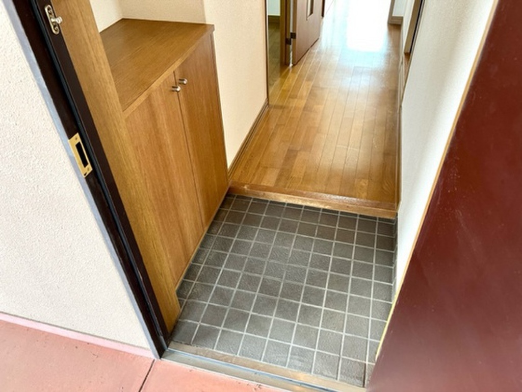 (10/18) 玄関