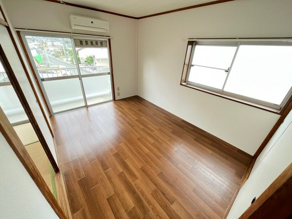 (2/24) 居室・リビング (2/24) 居室・リビング